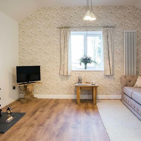 Thrush Nest Cottages - Wren Cottage Sleeps 4, 2 Bedrooms & Stable Cottage Sleeps 2, 1 Bedroom York Exterior foto