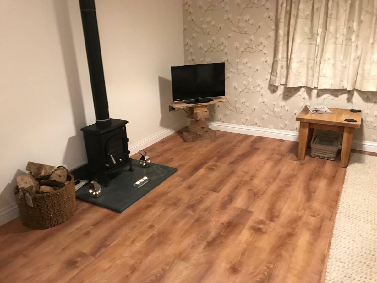 Thrush Nest Cottages - Wren Cottage Sleeps 4, 2 Bedrooms & Stable Cottage Sleeps 2, 1 Bedroom York Exterior foto