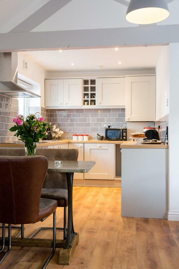 Thrush Nest Cottages - Wren Cottage Sleeps 4, 2 Bedrooms & Stable Cottage Sleeps 2, 1 Bedroom York Exterior foto