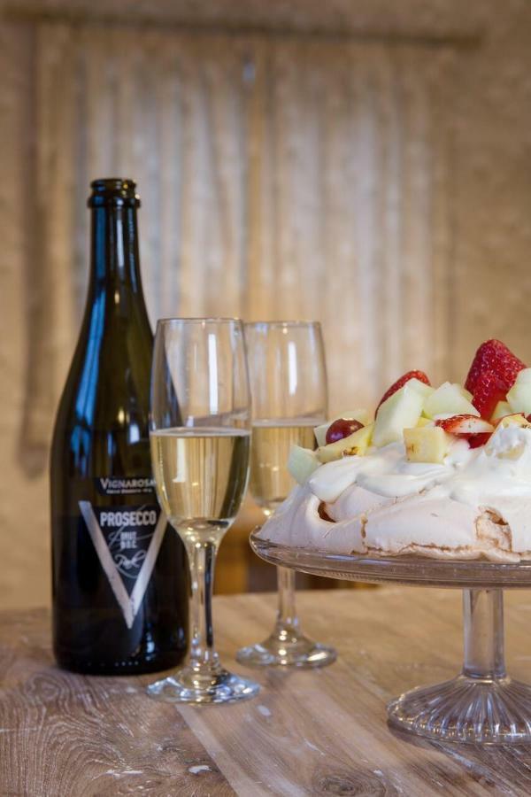Thrush Nest Cottages - Wren Cottage Sleeps 4, 2 Bedrooms & Stable Cottage Sleeps 2, 1 Bedroom York Exterior foto